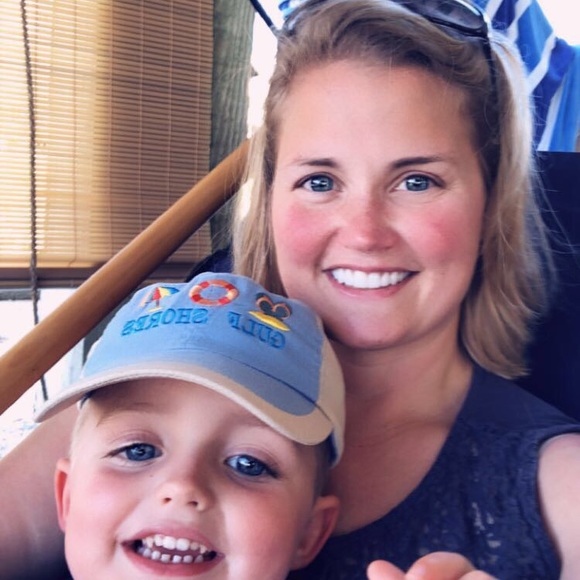 Meet your Posher, Becky - Picture 1 of 2